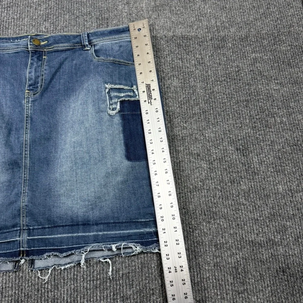 Lane Bryant Blue Denim Distressed Mini Skirt Raw Hem Plus Size 24 SAG1072056